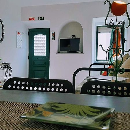 Вилла Happy Terrace Downtown Tiny House 100% Portuguese Фару Экстерьер фото