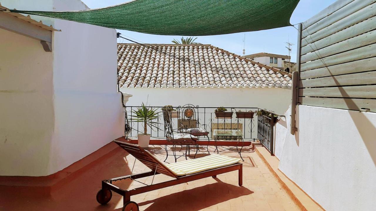Вилла Happy Terrace Downtown Tiny House 100% Portuguese Фару Экстерьер фото